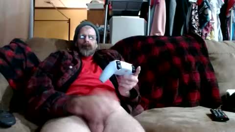 chrisintn online show from November 2025 02:50:01 PM