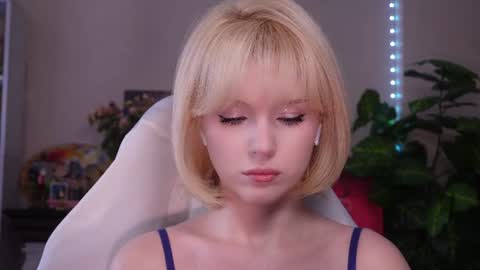 chriss_foxx online show from July 2026 03:39:01 PM