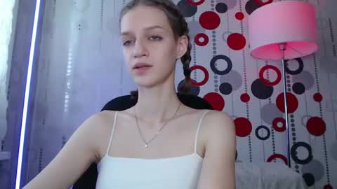 Snapshot of chrissy_joyful chatting on July 2026 04:19:01 AM chrissy_joyful online show from July 2026 04:19:01 AM