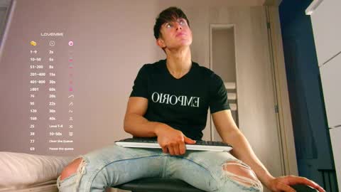 UPVOTE ME ------  ILL DO SOMETHING FOR FREE online show from December 2025 05:06:02 AM