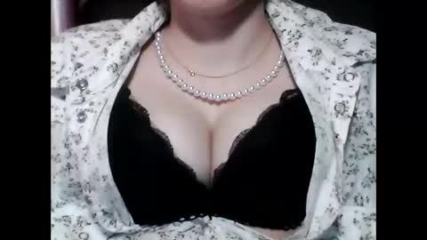 christine40211 online show from January 2025 08:28:02 PM