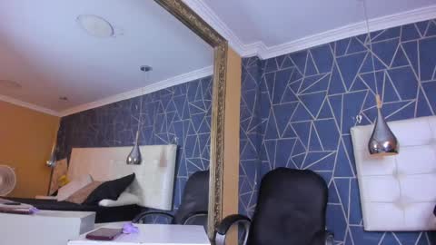 Chris online show from April 2026 01:14:01 AM