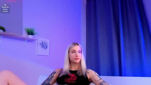 Snapshot of chrome_heartz chatting on April 2026 09:07:01 AM EvaBlonde TayaBrunette EliieBlack hair online show from April 2026 09:07:01 AM