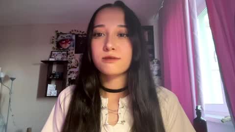 Snapshot of cieraniemela chatting on May 2026 11:05:02 AM Lily online show from May 2026 11:05:02 AM