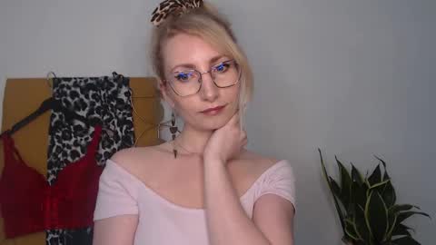 Cinderella online show from April 2026 06:05:01 AM