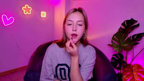 cindylovesmith online show from March 2026 03:22:02 AM