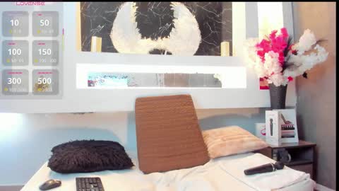 Cinthya  online show from December 2025 12:47:02 PM