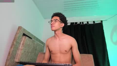 cj_davis1 online show from March 2026 04:18:01 AM