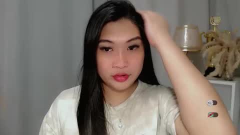 CLAIRE online show from May 2026 06:25:01 PM