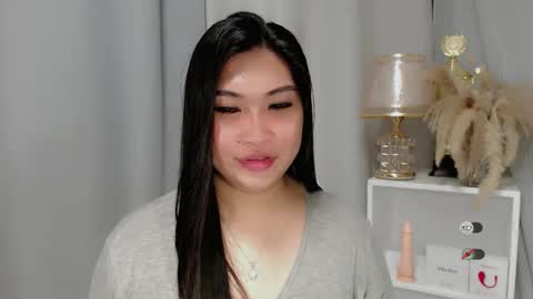 CLAIRE online show from May 2026 06:53:01 AM