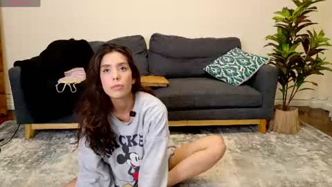 clairevarhol online show from June 2026 12:02:02 AM