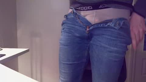 clamshive7 online show from March 2026 05:55:02 AM