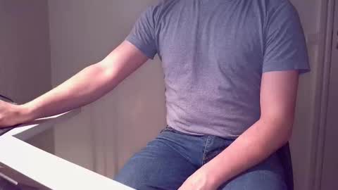 clamshive7 online show from March 2026 07:31:01 PM