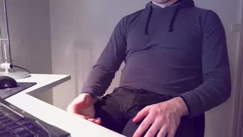 clamshive7 online show from March 2026 10:16:01 PM