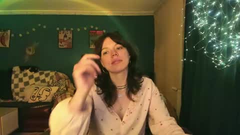 Snapshot of clancyosbourne chatting on May 2026 06:35:01 PM Clancy online show from May 2026 06:35:01 PM