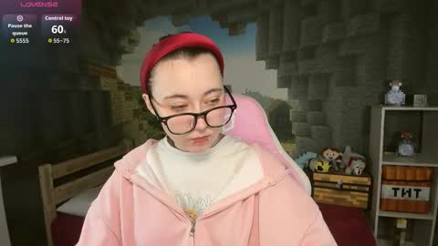 clarabenson online show from January 2026 06:33:01 PM