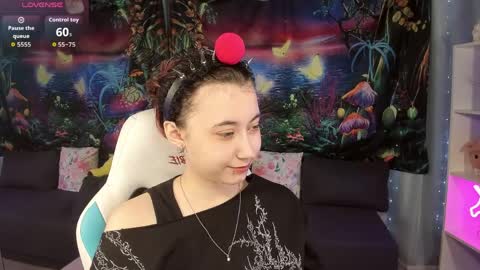 clarabenson online show from April 2026 10:18:01 PM