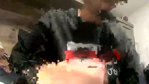 Snapshot of clarkshammer95 chatting on February 2025 04:36:02 AM clarkshammer95 online show from February 2025 04:36:02 AM