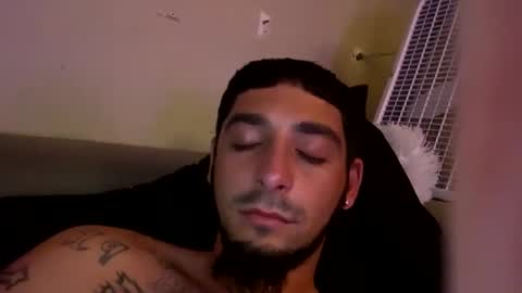 Snapshot of clarkshammer95 chatting on March 2025 06:22:02 PM clarkshammer95 online show from March 2025 06:22:02 PM