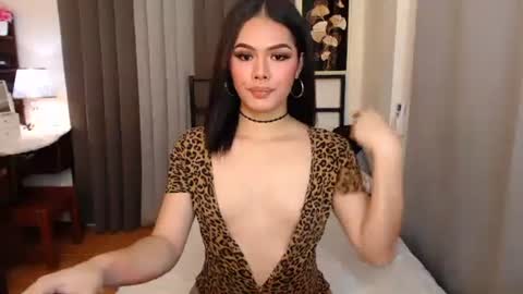 maika online show from October 2025 06:04:01 AM