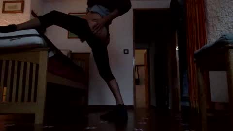 claudi779 online show from March 2026 06:19:02 PM