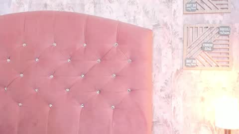 Snapshot of cleo_nilee chatting on November 2025 03:27:02 AM cleo online show from November 2025 03:27:02 AM