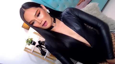 Cleo online show from April 2026 11:35:02 PM