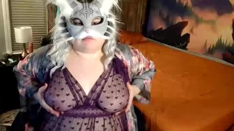 Snapshot of cleothedesertkitten chatting on December 2025 02:09:02 AM Cleo the Desert Kitten online show from December 2025 02:09:02 AM