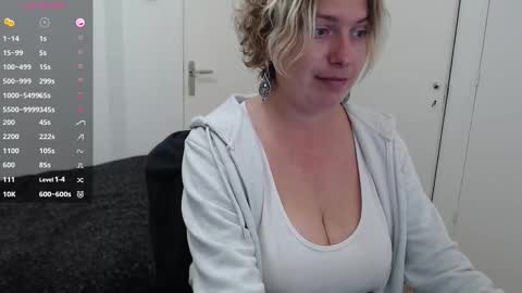 Syl  online show from October 2025 01:11:01 PM