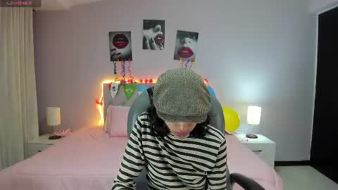 Snapshot of clown_face chatting on June 2026 03:31:02 AM emely dolce online show from June 2026 03:31:02 AM