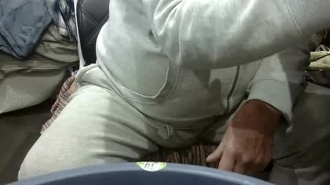 Snapshot of coaste1 chatting on September 2025 10:59:02 PM Coaste online show from September 2025 10:59:02 PM