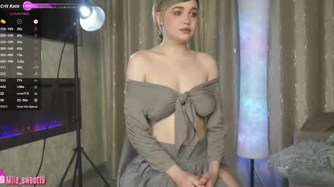 Mila online show from April 2026 07:22:02 PM