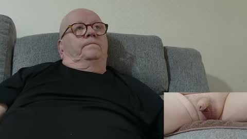 Snapshot of cockneymack51 chatting on March 2026 04:55:01 PM Charlie. online show from March 2026 04:55:01 PM