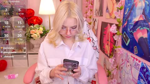 Mia online show from February 2025 03:12:01 AM