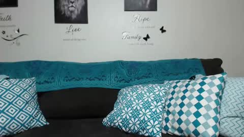 CocosCreamy online show from April 2026 01:24:02 PM