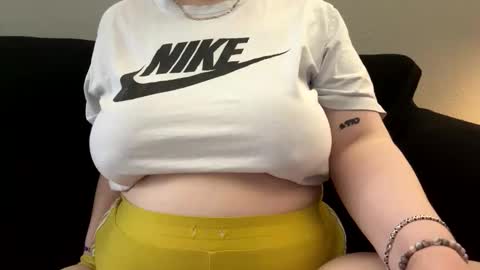 TheGoddessCodie online show from April 2026 03:25:02 PM