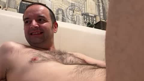 colambus83 online show from April 2026 07:30:02 PM