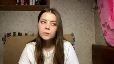 Elvi online show from May 2026 05:18:01 PM