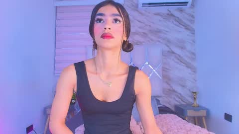 colett online show from April 2026 12:00:02 PM