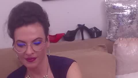 Maddison online show from April 2026 06:10:01 PM