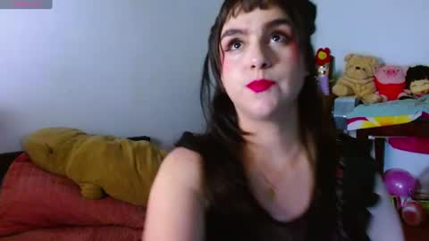 Snapshot of collette_beaufoy chatting on July 2026 07:03:01 AM Collette online show from July 2026 07:03:01 AM