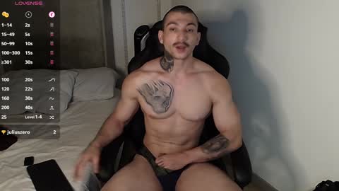 colombianmuscle8 online show from February 2025 04:37:02 AM