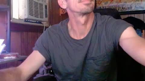 Nelson or ComicKing and sometime Peachy143 online show from April 2026 12:24:01 PM