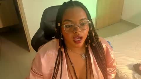 conielaurenth online show from July 2026 06:05:01 AM