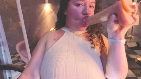 Online 2200 - 0600 online show from June 2026 03:09:02 AM
