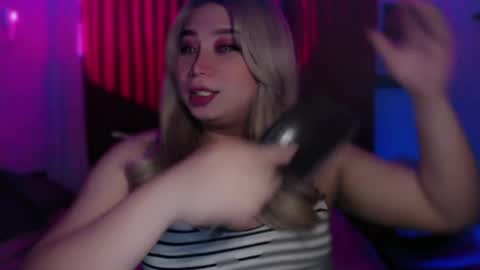 Snapshot of corefinder_xx chatting on April 2026 05:10:01 PM corefinder_xx online show from April 2026 05:10:01 PM