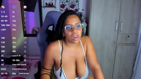 corina online show from November 2025 01:37:01 AM