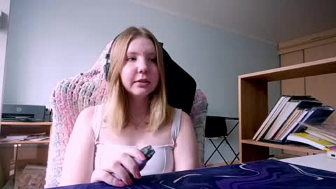 Elvi online show from May 2026 09:38:02 AM