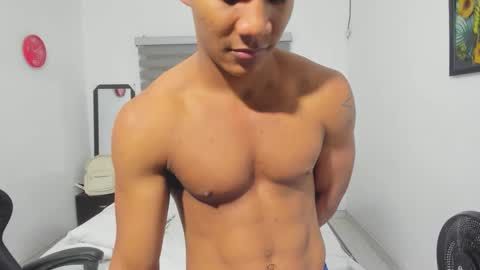 Ethan  online show from March 2026 11:19:02 PM