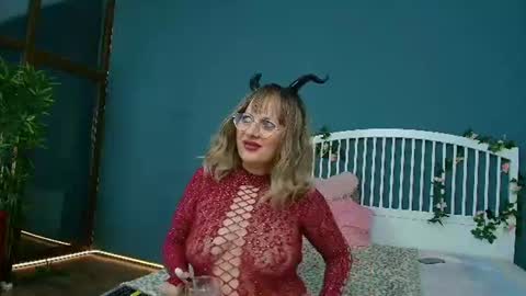 Snapshot of cougarmilf_ chatting on June 2026 08:00:02 PM cougarmilf_ online show from June 2026 08:00:02 PM